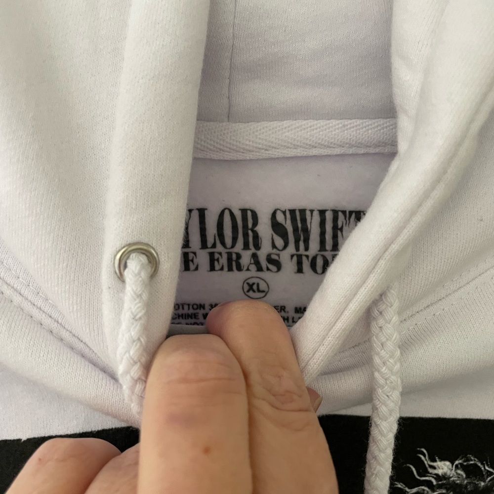 New!! Taylor Swift ERAs Tour Authentic Hoodie- Women XL- NEW!!! - Picture 5 of 7